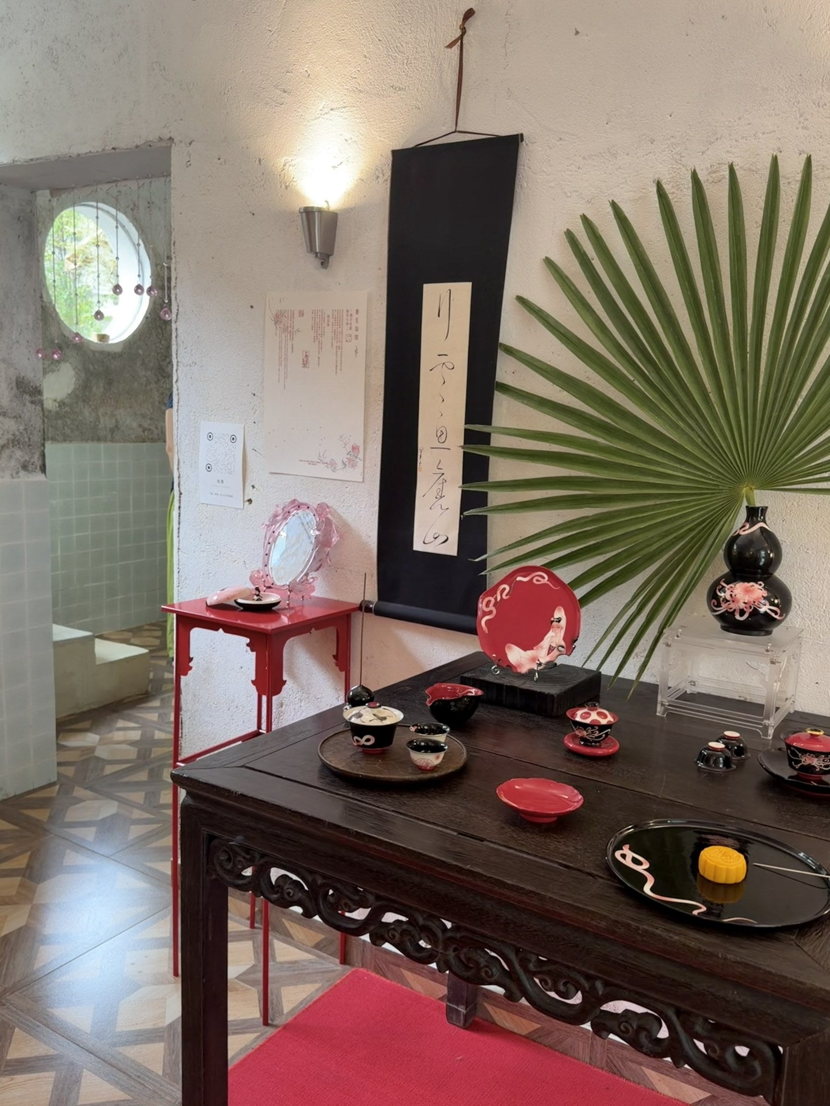 The artist’s first exhibition display in Jingdezhen, archive 009
